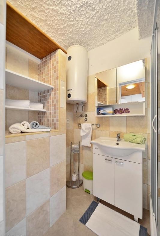 Studio Apartments 4 Two 波尔 外观 照片