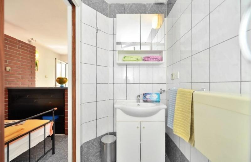 Studio Apartments 4 Two 波尔 外观 照片
